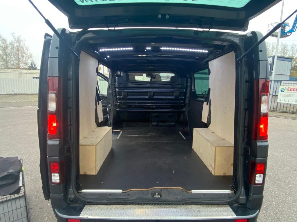 Renault TRAFIC L1H1 KaWa Renault TRAFIC L1H1 KaWa - Furgão compacto: foto 5 Renault TRAFIC L1H1 KaWa Renault TRAFIC L1H1 KaWa - Furgão compacto: foto 5