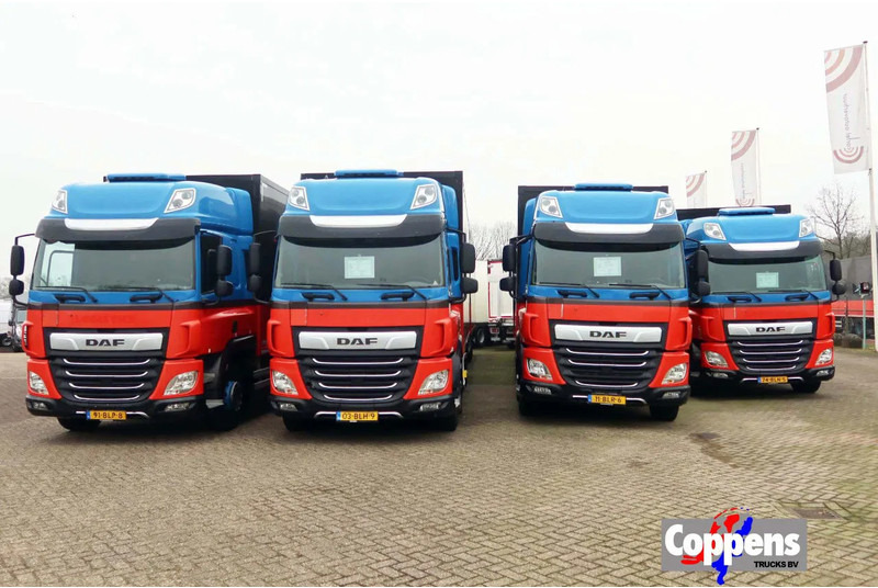 DAF CF 410 Bakwagen + trailer 2x Dhollandia 2000 KG klep - Camião furgão: foto 1 DAF CF 410 Bakwagen + trailer 2x Dhollandia 2000 KG klep - Camião furgão: foto 1