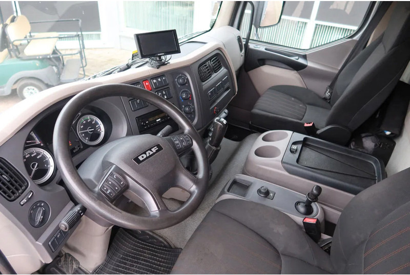 DAF LF 260 FA Openwagen + Kraan Fassi F85 B023+ Radio controle - Camião de caixa aberta/ Plataforma: foto 4 DAF LF 260 FA Openwagen + Kraan Fassi F85 B023+ Radio controle - Camião de caixa aberta/ Plataforma: foto 4