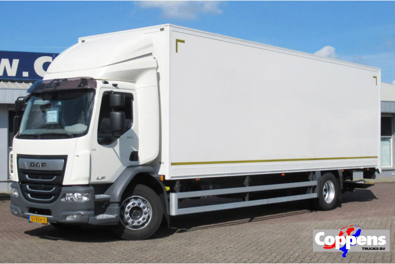 DAF LF 55 320 Euro 6 - Camião furgão: foto 1 DAF LF 55 320 Euro 6 - Camião furgão: foto 1
