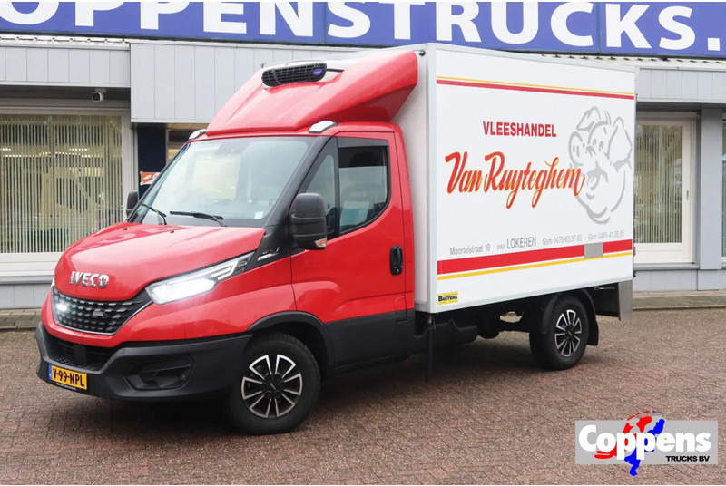 Iveco 35S 180 35 S 180 Hi-Matic - Carrinha frigorífica: foto 1 Iveco 35S 180 35 S 180 Hi-Matic - Carrinha frigorífica: foto 1