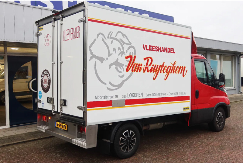 Iveco 35S 180 35 S 180 Hi-Matic - Carrinha frigorífica: foto 3 Iveco 35S 180 35 S 180 Hi-Matic - Carrinha frigorífica: foto 3