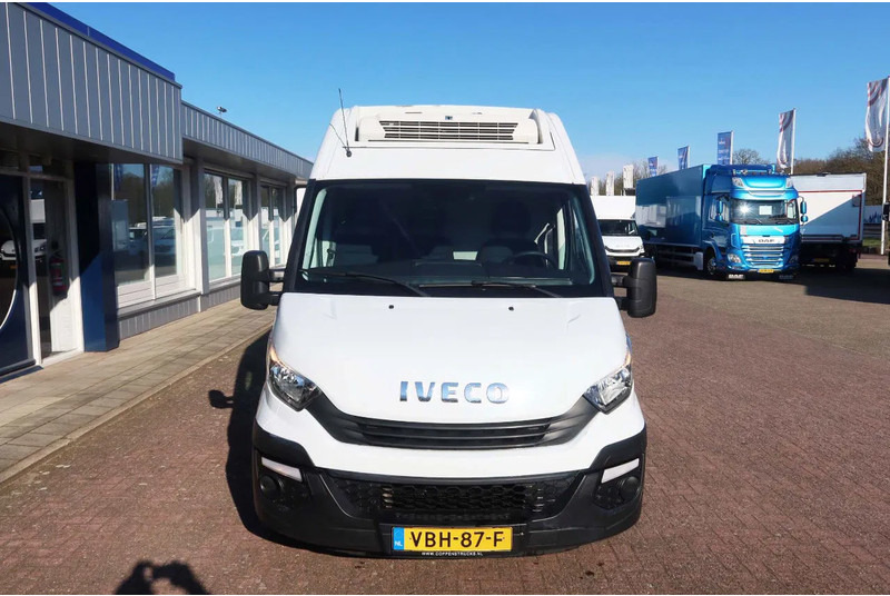 Iveco Daily 35S12 Koel/vries + Stekker 220 volt L2/h2 thermoking - Carrinha frigorífica: foto 5 Iveco Daily 35S12 Koel/vries + Stekker 220 volt L2/h2 thermoking - Carrinha frigorífica: foto 5