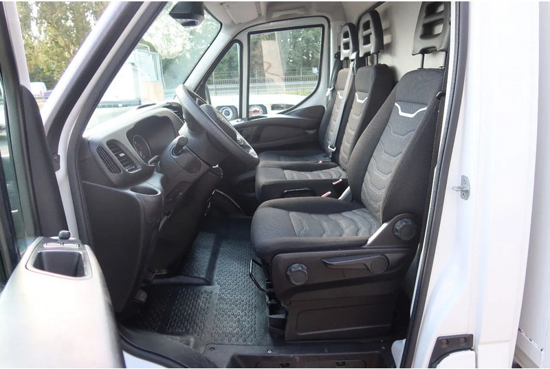 Iveco Daily 35S16 Bakwagen + Laadklep 750kg - Carrinha de contentor: foto 4 Iveco Daily 35S16 Bakwagen + Laadklep 750kg - Carrinha de contentor: foto 4