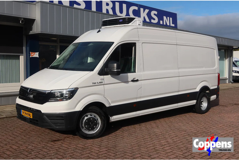 MAN TGE 50.160 Koel/Vries/Verwarmen + nachtaansluiting Carrier Xarios 350 L4/H2 automaat. Dubbel lucht. - Carrinha frigorífica: foto 1 MAN TGE 50.160 Koel/Vries/Verwarmen + nachtaansluiting Carrier Xarios 350 L4/H2 automaat. Dubbel lucht. - Carrinha frigorífica: foto 1