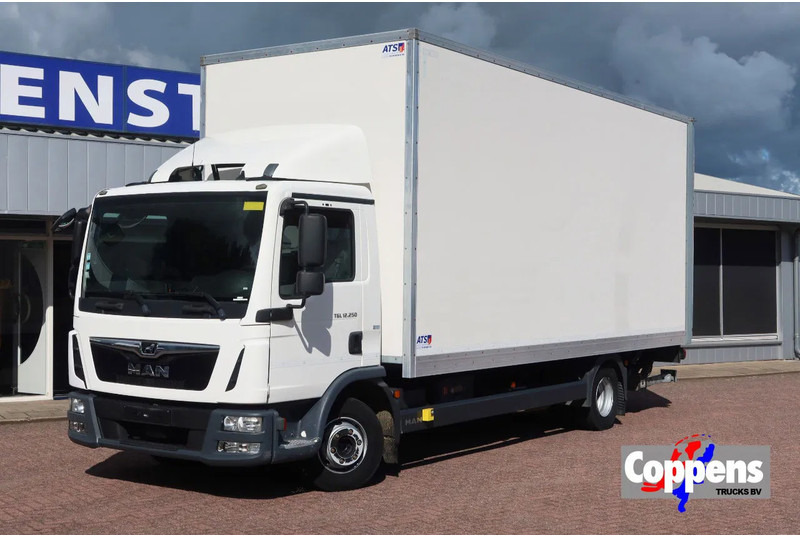 MAN TGL 12.250 Bakwagen + Laadklep DHollandia 2000 kg - Camião furgão: foto 1 MAN TGL 12.250 Bakwagen + Laadklep DHollandia 2000 kg - Camião furgão: foto 1