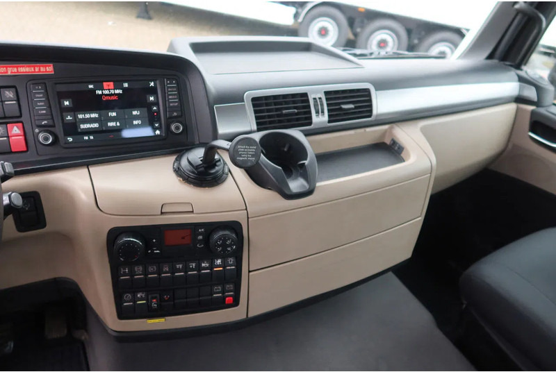 MAN TGS 35.360 Oprijwagen + HIAB 228 E3 Kraan 8x2 - Camião transporte de veículos: foto 5 MAN TGS 35.360 Oprijwagen + HIAB 228 E3 Kraan 8x2 - Camião transporte de veículos: foto 5