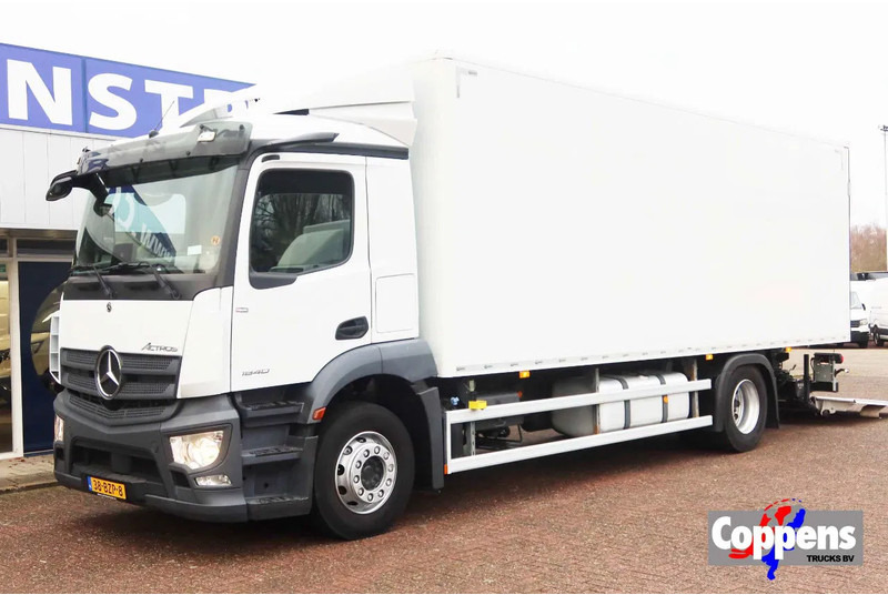 Mercedes-Benz Actros 1840 L Bakwagen + Bar klep 2000 KG + Geïsoleerde bak - Camião furgão: foto 1 Mercedes-Benz Actros 1840 L Bakwagen + Bar klep 2000 KG + Geïsoleerde bak - Camião furgão: foto 1