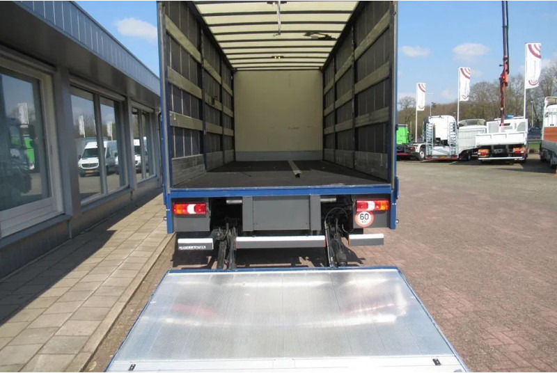 Mercedes-Benz Atego 1318L Euro 6 - Camião de lona: foto 4 Mercedes-Benz Atego 1318L Euro 6 - Camião de lona: foto 4