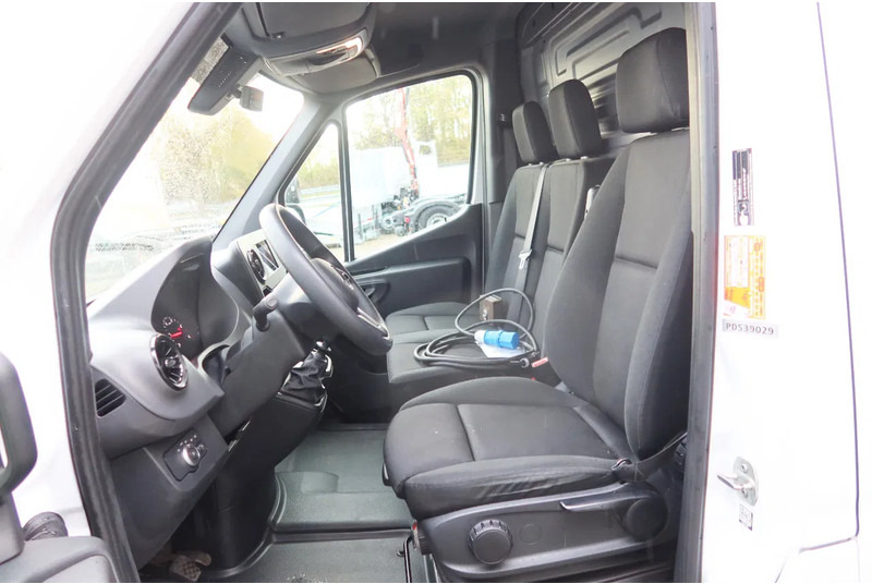 Mercedes-Benz Sprinter 315 CDI Carrier Xarios 350 Koel/vries/verwamen + nacht aansluiting 220 volt. - Carrinha frigorífica: foto 4 Mercedes-Benz Sprinter 315 CDI Carrier Xarios 350 Koel/vries/verwamen + nacht aansluiting 220 volt. - Carrinha frigorífica: foto 4