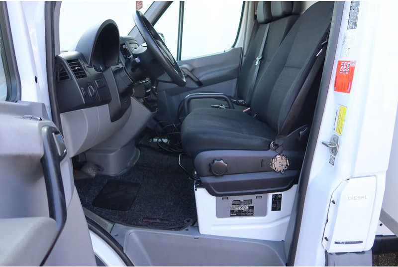 Mercedes-Benz Sprinter 316 CDI Carrier Koel/Vries Bak+Klep. Dag en nacht aansluiting - Carrinha frigorífica: foto 5 Mercedes-Benz Sprinter 316 CDI Carrier Koel/Vries Bak+Klep. Dag en nacht aansluiting - Carrinha frigorífica: foto 5