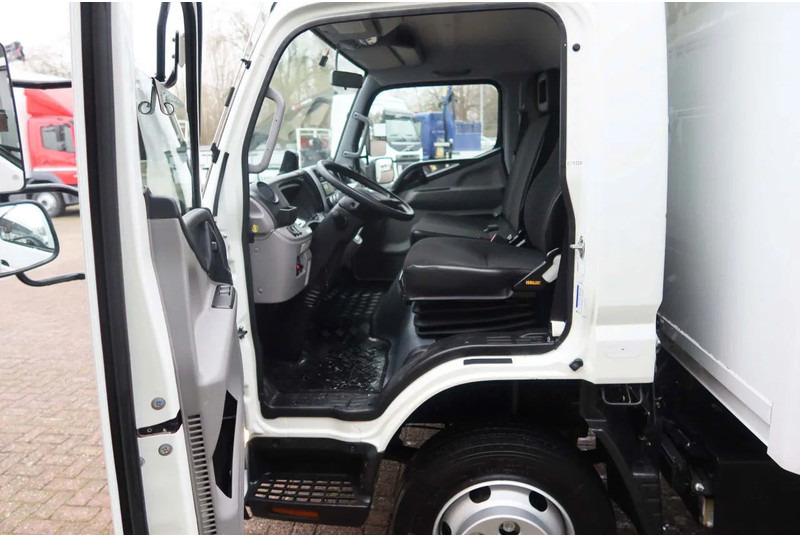 Mitsubishi Canter 7C18 Bakwagen + Laadklep - Camião furgão: foto 5 Mitsubishi Canter 7C18 Bakwagen + Laadklep - Camião furgão: foto 5