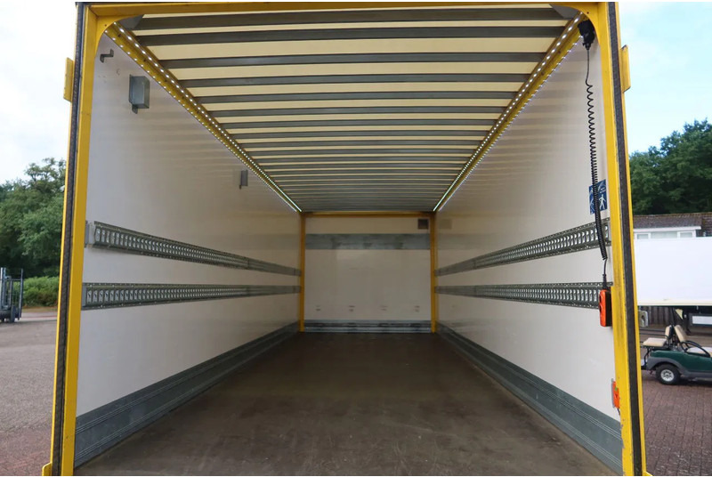 Scania P250 Bak+Klep E6 Dhollandia 1500 kg - Camião furgão: foto 4 Scania P250 Bak+Klep E6 Dhollandia 1500 kg - Camião furgão: foto 4