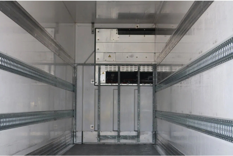 Sor IBERICA City trailer Koel/Vries+ klep 2500kg Bi-temp Carrier Vektor 19 MT - Semi-reboque frigorífico: foto 4 Sor IBERICA City trailer Koel/Vries+ klep 2500kg Bi-temp Carrier Vektor 19 MT - Semi-reboque frigorífico: foto 4