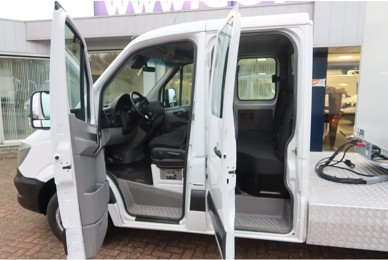 Tractor Mercedes-Benz 519 CDI V6 Motor 519 CDI V6 Motor + B.E Trailer: foto 8