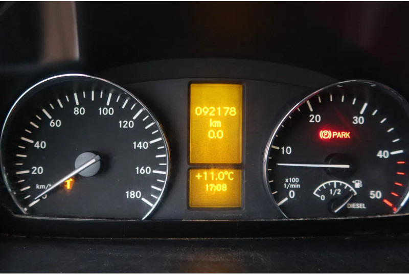 Tractor Mercedes-Benz 519 CDI V6 Motor 519 CDI V6 Motor + B.E Trailer: foto 18