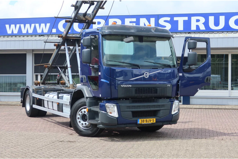Volvo FE 280 Container / Kabelsysteem H.T.S Kabel, 15 ton, 575 cm 6 Cilinder - Camião com sistema de cabo: foto 2 Volvo FE 280 Container / Kabelsysteem H.T.S Kabel, 15 ton, 575 cm 6 Cilinder - Camião com sistema de cabo: foto 2