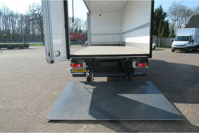 Volvo FL 250 Bakwagen + 6 deuren + Laadklep 2000 kg - Camião furgão: foto 4 Volvo FL 250 Bakwagen + 6 deuren + Laadklep 2000 kg - Camião furgão: foto 4