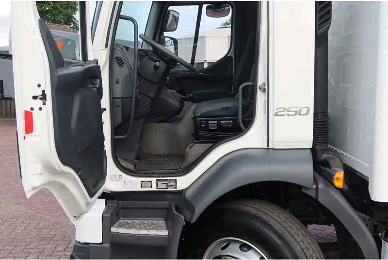Volvo FL Bak + Dhollandia klep 2000 Kg - Camião furgão: foto 4 Volvo FL Bak + Dhollandia klep 2000 Kg - Camião furgão: foto 4