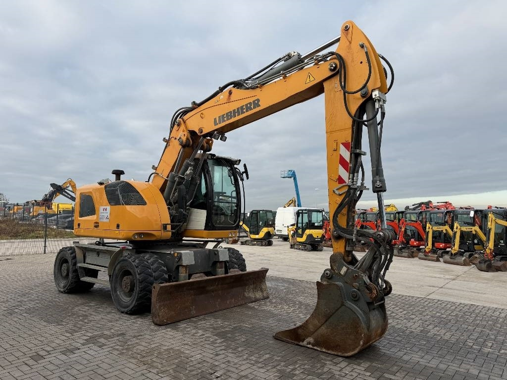 Escavadeira de rodas Liebherr A 918 Compact: foto 7 Escavadeira de rodas Liebherr A 918 Compact: foto 7