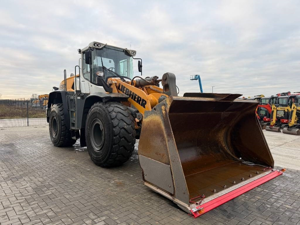 Pá carregadora de rodas Liebherr L 566: foto 7