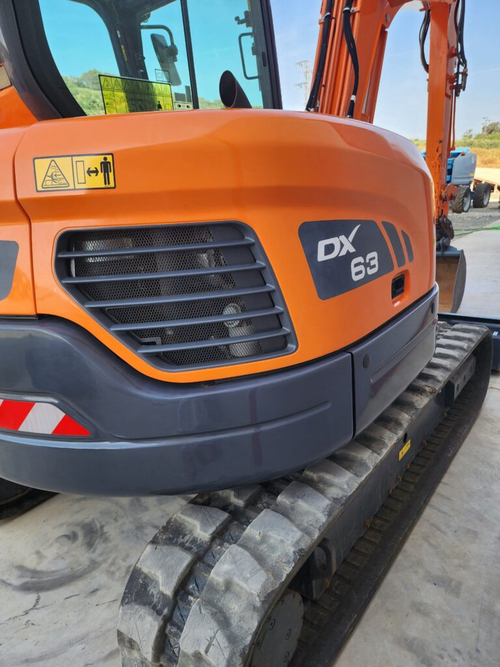 DOOSAN DX63R-3 - Mini escavadeira: foto 4 DOOSAN DX63R-3 - Mini escavadeira: foto 4