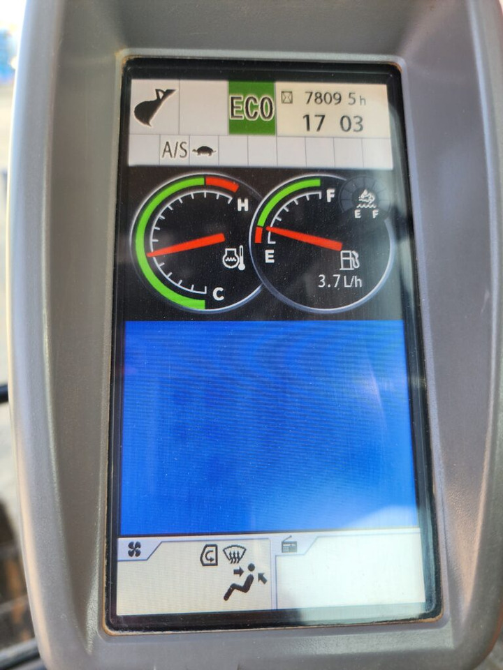 Escavadora de rastos HITACHI ZX210LC-6: foto 10