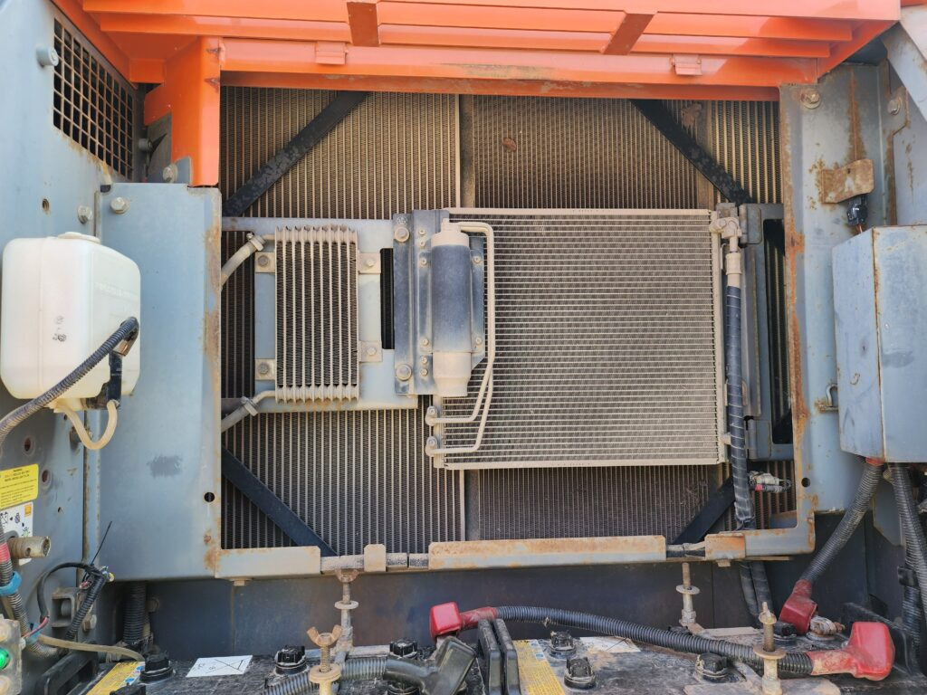 Escavadora de rastos HITACHI ZX210LC-6: foto 6