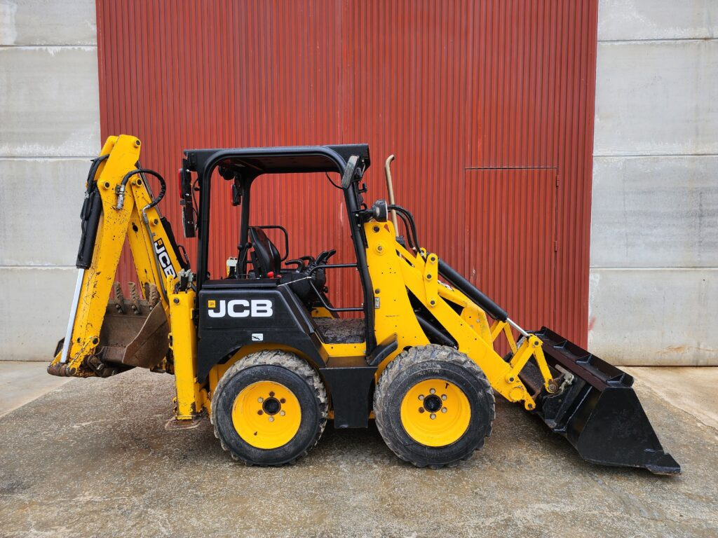 JCB 1CX - Retroescavadeira: foto 1 JCB 1CX - Retroescavadeira: foto 1