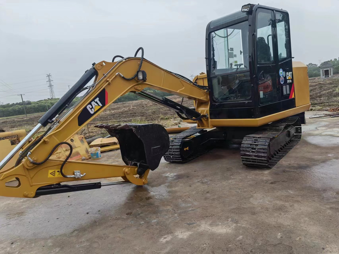 CATERPILLAR 305.5E - Mini escavadeira: foto 1 CATERPILLAR 305.5E - Mini escavadeira: foto 1
