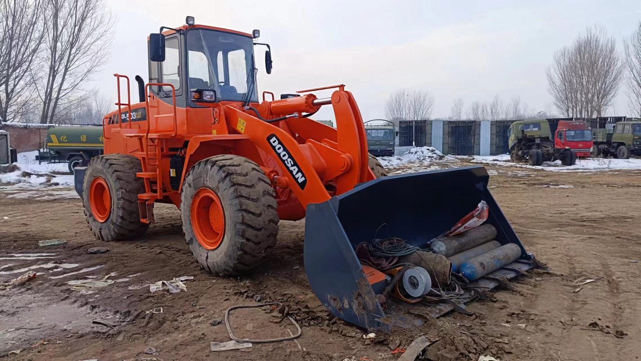DOOSAN DL503 WHEEL LOADER - Pá carregadora de rodas: foto 3 DOOSAN DL503 WHEEL LOADER - Pá carregadora de rodas: foto 3