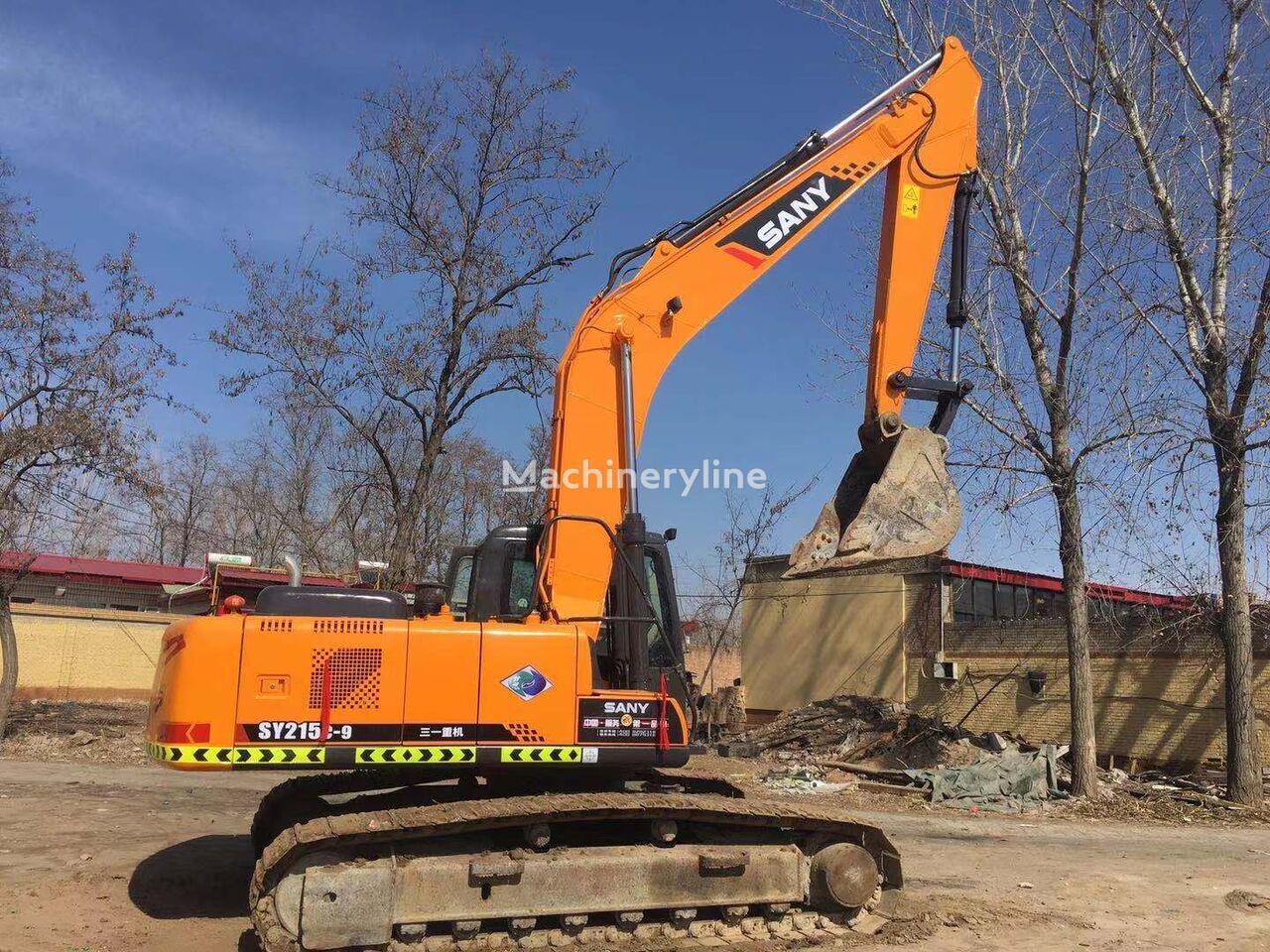 Sany SY 215 - Escavadora de rastos: foto 1 Sany SY 215 - Escavadora de rastos: foto 1