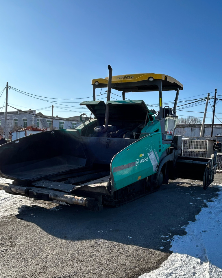 VOGELE SUPER 1600-3 - Acabadora: foto 1 VOGELE SUPER 1600-3 - Acabadora: foto 1