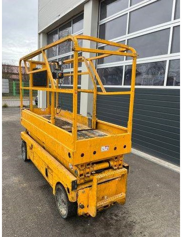 Haulotte Compact 8 - Scherenarbeitsbühne 8,2m, BJ 2021 - Plataforma de Tijera/ Plataforma de tesoura: foto 3 Haulotte Compact 8 - Scherenarbeitsbühne 8,2m, BJ 2021 - Plataforma de Tijera/ Plataforma de tesoura: foto 3