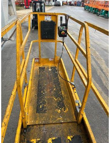 Plataforma de Tijera/ Plataforma de tesoura Haulotte Compact 8 - Scherenarbeitsbühne 8,2m, BJ 2021: foto 11