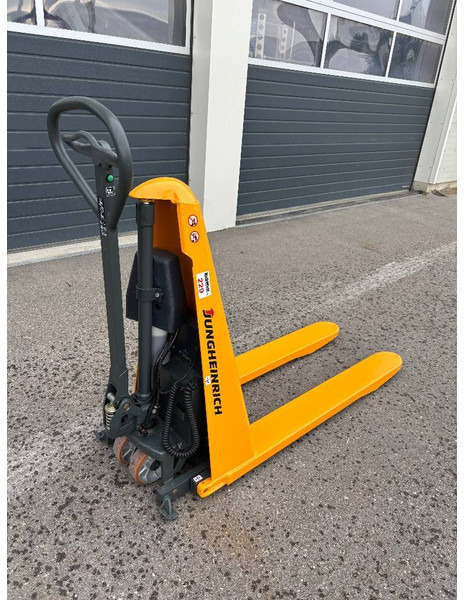 Jungheinrich Scherenhubwagen AMX 10e - Stacker: foto 2 Jungheinrich Scherenhubwagen AMX 10e - Stacker: foto 2