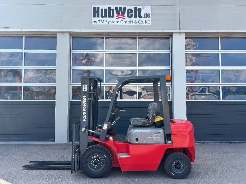Plus Power Dieselstapler 2500kg, 3000mm - Empilhador a diesel: foto 1 Plus Power Dieselstapler 2500kg, 3000mm - Empilhador a diesel: foto 1