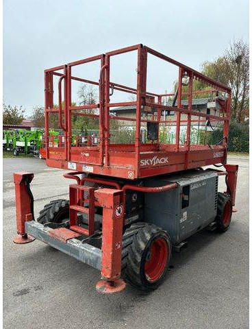 Skyjack SJ6826RT 10m Scherenarbeitsbühne BJ 2015 - Plataforma de Tijera/ Plataforma de tesoura: foto 3 Skyjack SJ6826RT 10m Scherenarbeitsbühne BJ 2015 - Plataforma de Tijera/ Plataforma de tesoura: foto 3