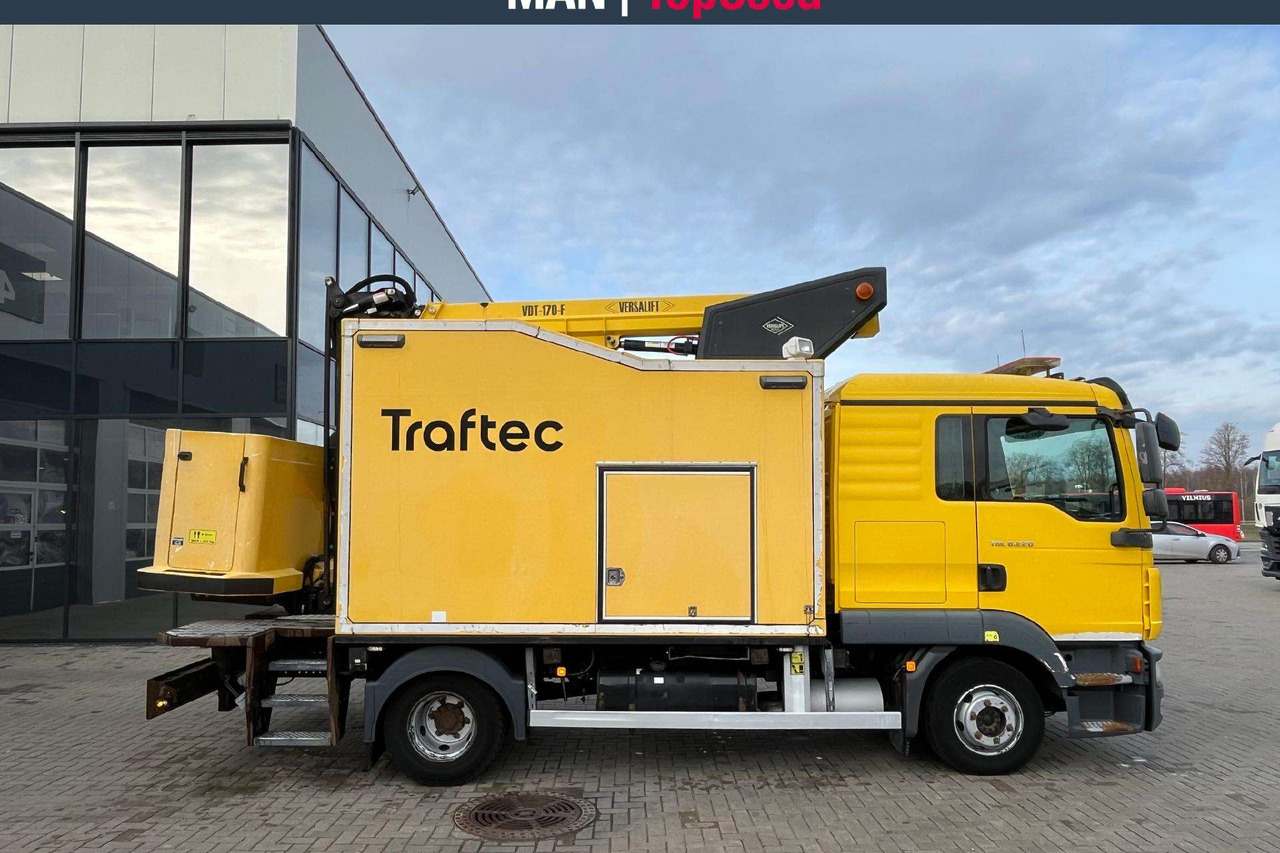 MAN 8.220 4X2 bokštelis(9291) - Camião grua: foto 5 MAN 8.220 4X2 bokštelis(9291) - Camião grua: foto 5