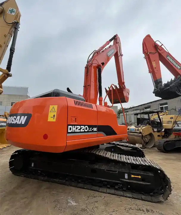 90% new used 22t Doosan DH220LC-9E DH220-9 DH220-9E DH220LC-9 crawler excavator - Escavadora de rastos: foto 1 90% new used 22t Doosan DH220LC-9E DH220-9 DH220-9E DH220LC-9 crawler excavator - Escavadora de rastos: foto 1
