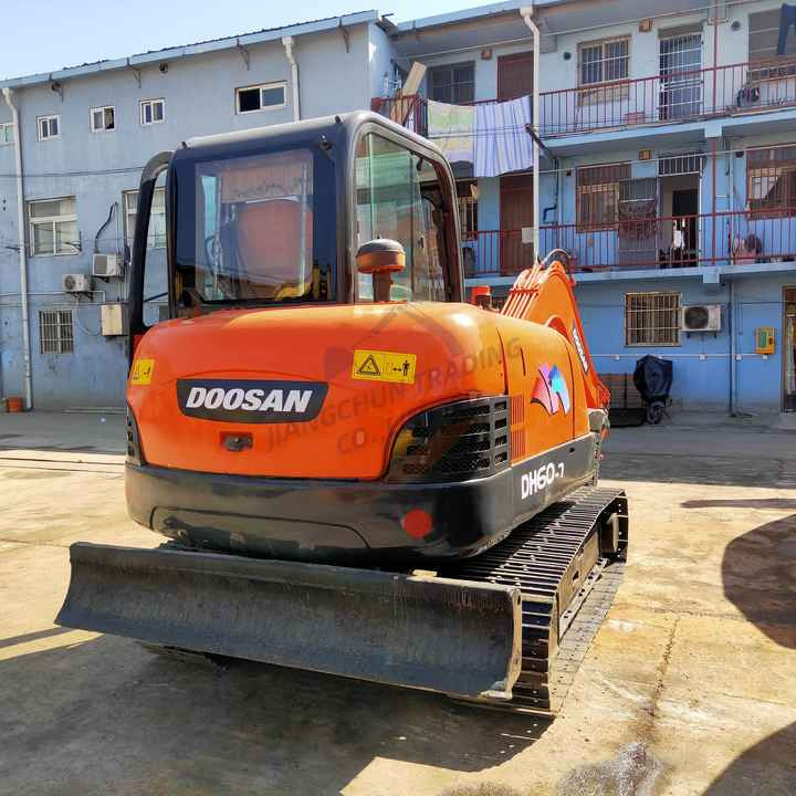 Awesome Performance Korea Imported Small Scale Used Doosan Dh60 Excavator - Escavadora de rastos: foto 5 Awesome Performance Korea Imported Small Scale Used Doosan Dh60 Excavator - Escavadora de rastos: foto 5