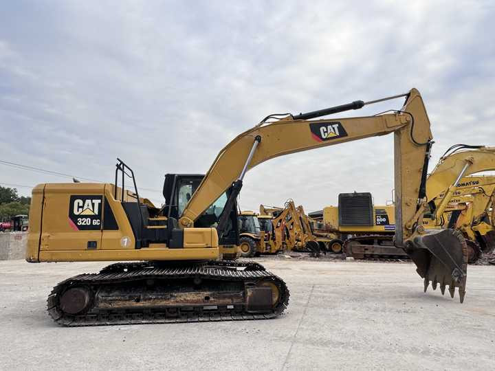 Caterpillar 320gc Hevay Equipment Excavator Used - Escavadora de rastos: foto 2 Caterpillar 320gc Hevay Equipment Excavator Used - Escavadora de rastos: foto 2