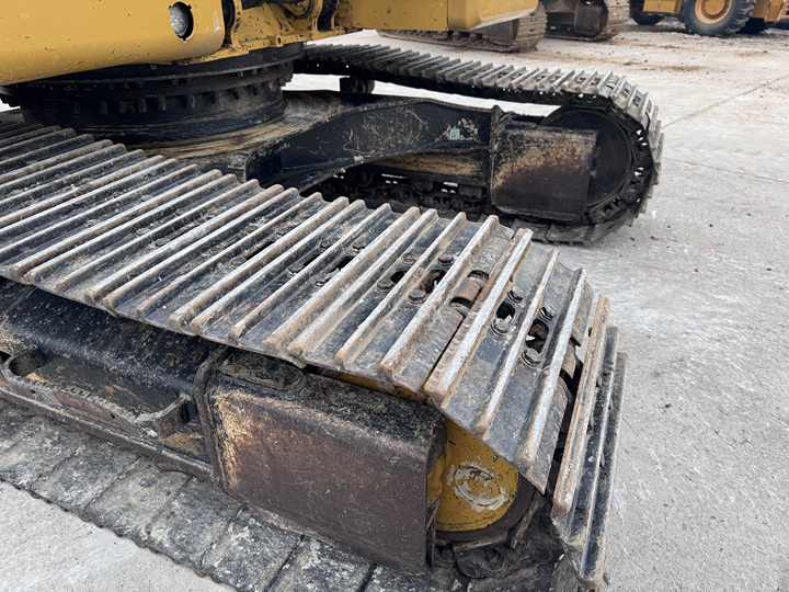 Caterpillar 320gc Hevay Equipment Excavator Used - Escavadora de rastos: foto 4 Caterpillar 320gc Hevay Equipment Excavator Used - Escavadora de rastos: foto 4