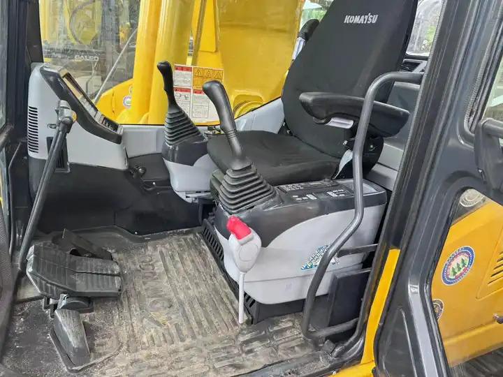 Cheap Used Japan Komatsu PC200-7 PC300 PC350-7 Excavator Used Komatsu 20 Ton Excavator Price PC200 - Escavadeira: foto 4 Cheap Used Japan Komatsu PC200-7 PC300 PC350-7 Excavator Used Komatsu 20 Ton Excavator Price PC200 - Escavadeira: foto 4