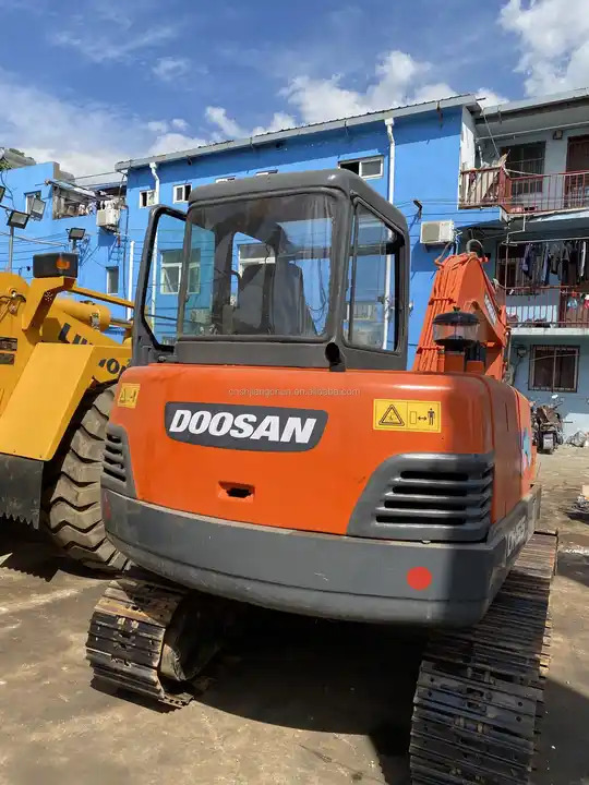 Doosan DH55-V Used Excavator Crawler Excavator Second Hand Japan Engine DH55-V Doosan Excavator in stock for sale - Mini escavadeira: foto 2 Doosan DH55-V Used Excavator Crawler Excavator Second Hand Japan Engine DH55-V Doosan Excavator in stock for sale - Mini escavadeira: foto 2