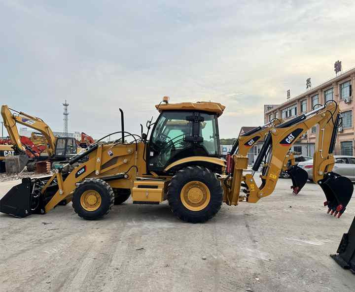 Excellent Quality 4x4 Caterpillar Tlb Good Price 420f Backhoe Loader With H-shaped Stand In Shanghai - Retroescavadeira: foto 3 Excellent Quality 4x4 Caterpillar Tlb Good Price 420f Backhoe Loader With H-shaped Stand In Shanghai - Retroescavadeira: foto 3