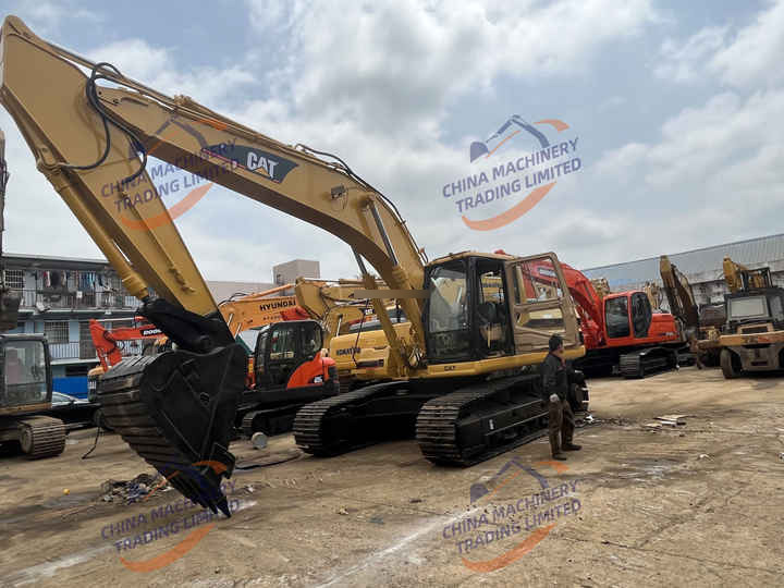 Excellent Used Cheap Caterpillar Cat 325bl excavator Second Hand cat325bl earth-moving digger With Perfect Function in stock - Escavadora de rastos: foto 5 Excellent Used Cheap Caterpillar Cat 325bl excavator Second Hand cat325bl earth-moving digger With Perfect Function in stock - Escavadora de rastos: foto 5