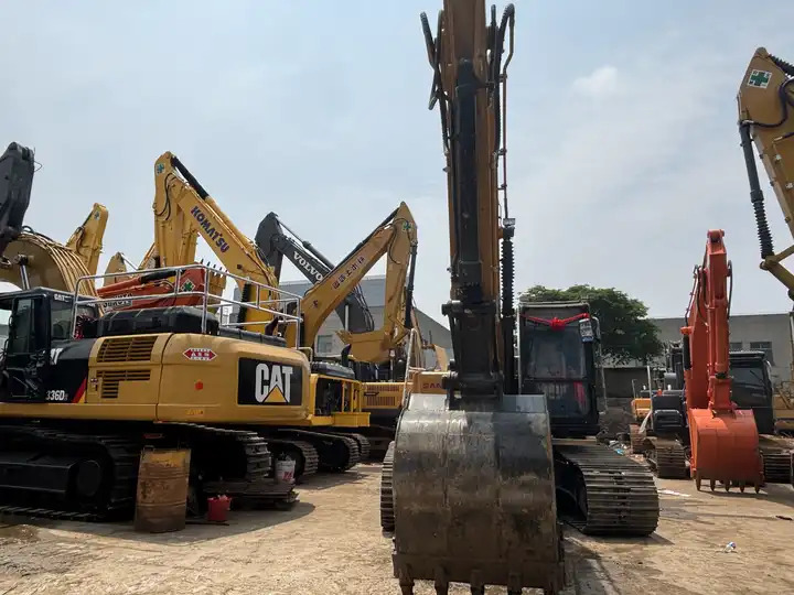 Factory Direct Sale Sany 215C Pro Excavator Machine 20ton SANY 215 SY215 SY215C SY215H Used Excavators in Shanghai - Escavadeira: foto 2 Factory Direct Sale Sany 215C Pro Excavator Machine 20ton SANY 215 SY215 SY215C SY215H Used Excavators in Shanghai - Escavadeira: foto 2