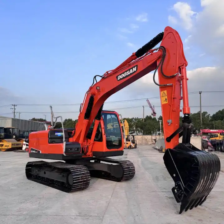 High Quality Doosan Dx300LC Dx140LC Dx60-9c Dx60 Dx225 LC Excavator Dx225 Dx300 Doosan Excavator in Stock for Sale - Escavadora de rastos: foto 2 High Quality Doosan Dx300LC Dx140LC Dx60-9c Dx60 Dx225 LC Excavator Dx225 Dx300 Doosan Excavator in Stock for Sale - Escavadora de rastos: foto 2