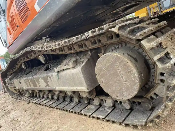 High Quality Second Hand Doosan Dx420 Excavator,Efficient,Energy-saving,And Suitable For Crushing Used Hand Excavators - Escavadora de rastos: foto 3 High Quality Second Hand Doosan Dx420 Excavator,Efficient,Energy-saving,And Suitable For Crushing Used Hand Excavators - Escavadora de rastos: foto 3